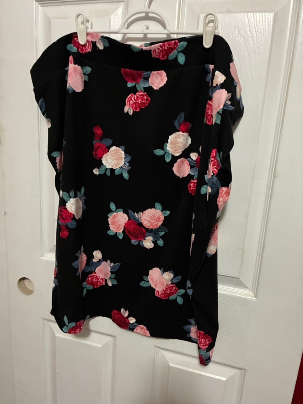 Torrid Skirt with Pink & Red Roses, 5X